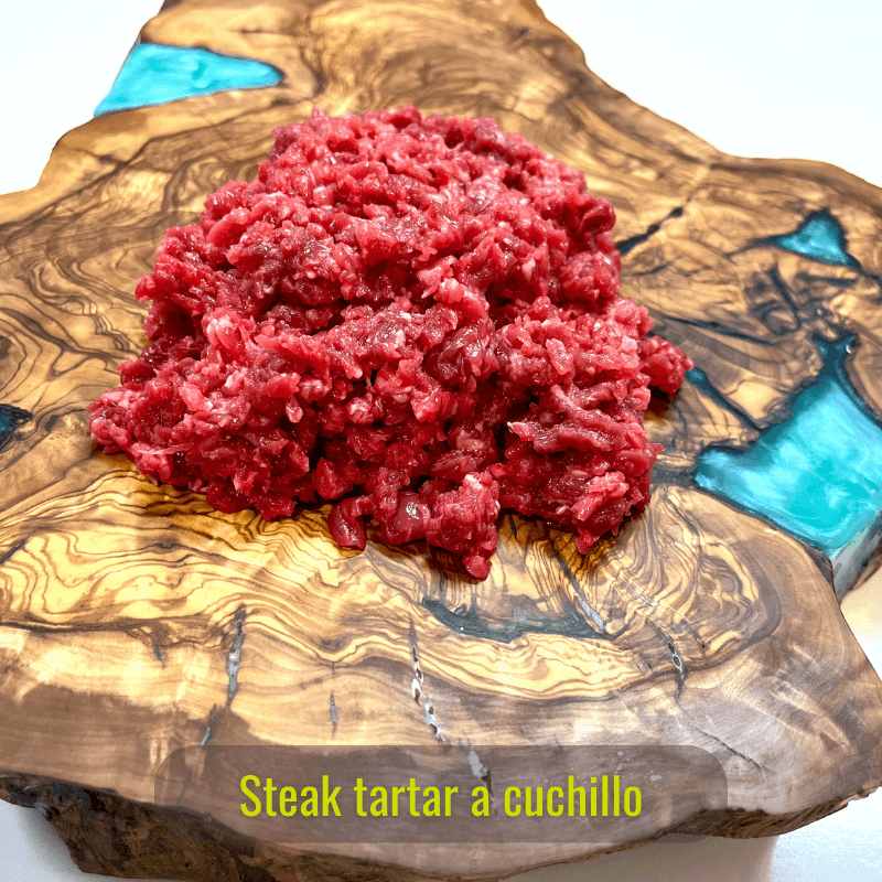 Comprar 4 Steak Tartar de solomillo de añoja cortado a cuchillo (150g/ud.)